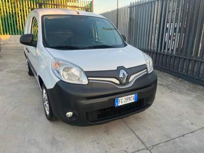 Renault Kangoo 1.5 dCi 75cv Bianco usata Giugliano in Campania
