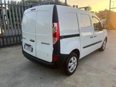 Renault Kangoo 1.5 dCi 75cv Bianco usata Giugliano in Campania