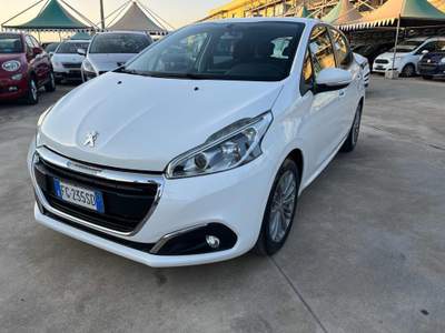Peugeot 208 PureTech 82 5p. GPL Allure Bianco usata Giugliano in Campania