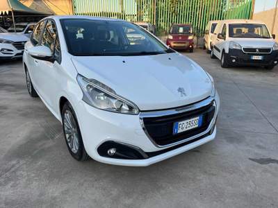 Peugeot 208 PureTech 82 5p. GPL Allure Bianco usata Giugliano in Campania