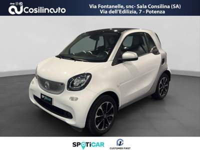 Smart ForTwo 1.0 Passion 70 CV 2015 Bianco usata Sala Consilina