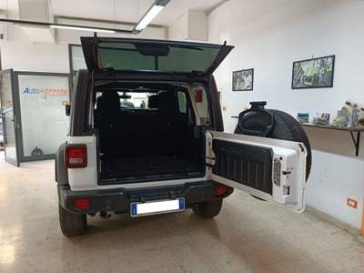 Jeep Wrangler Unlimited 2.2 Mjt II Sport Bianco usata Palermo
