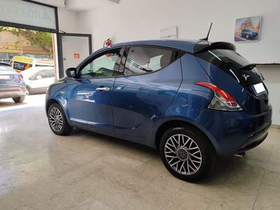 Lancia Ypsilon 1.0 FireFly 5 porte S&S Hybrid Gold Plus Blu/Azzurro usata Palermo
