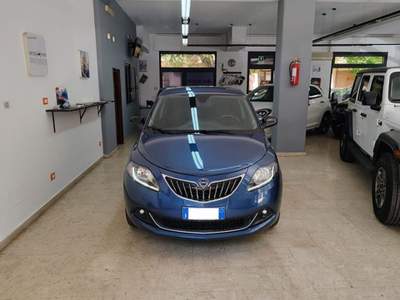 Lancia Ypsilon 1.0 FireFly 5 porte S&S Hybrid Gold Plus Blu/Azzurro usata Palermo