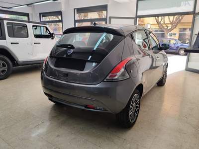 Lancia Ypsilon 1.0 FireFly 5 porte S&S Hybrid Platino Grigio usata Palermo