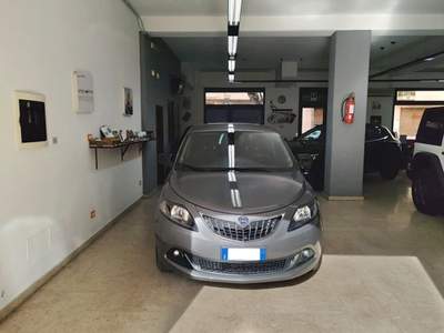 Lancia Ypsilon 1.0 FireFly 5 porte S&S Hybrid Platino Grigio usata Palermo
