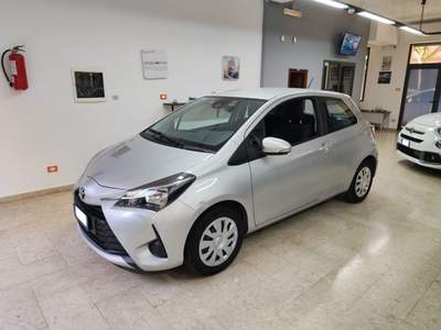 Toyota Yaris 1.0 72 CV 3 porte Cool Grigio usata Palermo