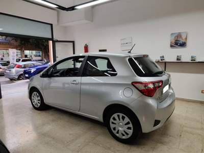 Toyota Yaris 1.0 72 CV 3 porte Cool Grigio usata Palermo