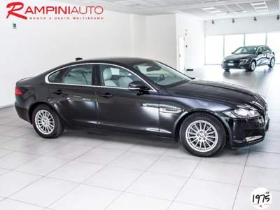Jaguar XF 2.0 D 180 CV aut. Prestige RISERVATA OPERATORI DE Nero usata Gubbio