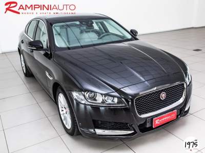 Jaguar XF 2.0 D 180 CV aut. Prestige RISERVATA OPERATORI DE Nero usata Gubbio