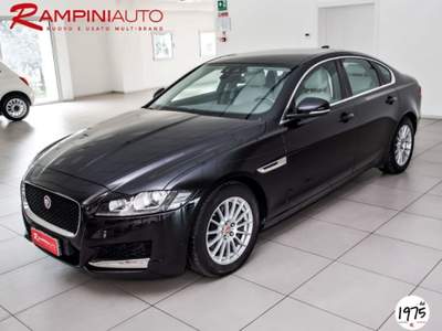Jaguar XF 2.0 D 180 CV aut. Prestige RISERVATA OPERATORI DE Nero usata Gubbio
