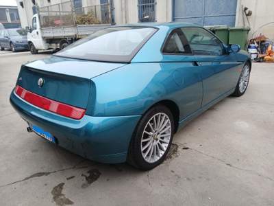Alfa Romeo Gtv/Spider 2.0i 16V Twin Spark cat L Verde usata Pieve Emanuele