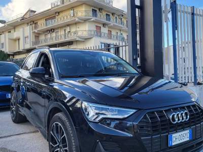Audi Q3 35 TDI S tronic Nero usata Casoria