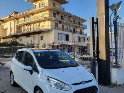 Ford B-Max 1.0 EcoBoost 100 CV Business Titanium Bianco usata Casoria