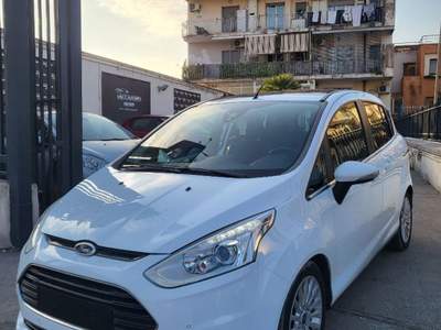 Ford B-Max 1.0 EcoBoost 100 CV Business Titanium Bianco usata Casoria