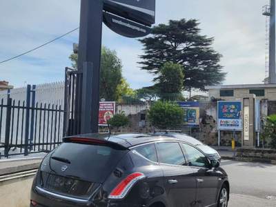 Lancia Delta 1.6 MJT DPF 105 CV Gold Nero usata Casoria