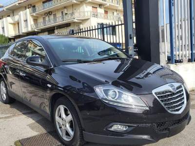 Lancia Delta 1.6 MJT DPF 105 CV Gold Nero usata Casoria