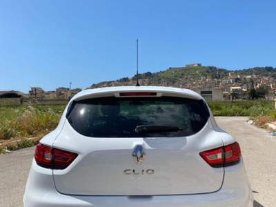 Renault Clio dCi 8V 75 CV Start&Stop 5 porte Energy Intens Bianco usata LICATA