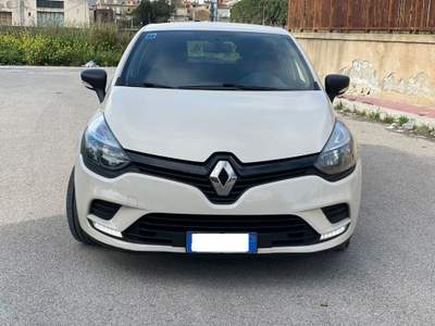 Renault Clio dCi 8V 90 CV EDC Start&Stop 5p. Energy Life Beige usata LICATA