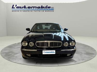 Jaguar XJ 4.2 V8 EXECUTIVE Blu/Azzurro usata Ghedi