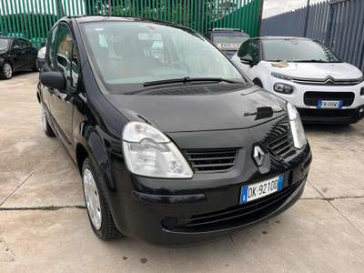 Renault Modus 1.2 16V Dynamique Nero usata Giugliano in Campania