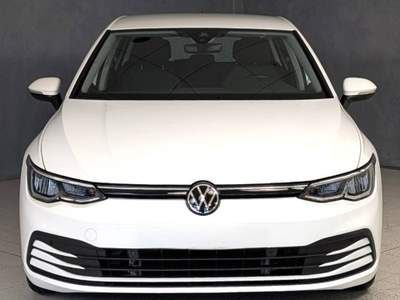 Volkswagen Golf VW Golf 8 1.0 eTsi 110cv DSG Life Bianco usata Robecco sul Naviglio