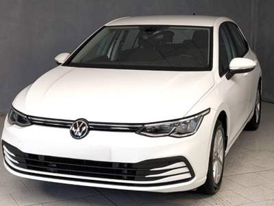 Volkswagen Golf VW Golf 8 1.0 eTsi 110cv DSG Life Bianco usata Robecco sul Naviglio