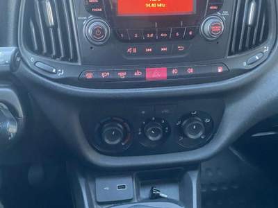 Fiat Doblò 1.6 Active natural power Argento usata Bollate