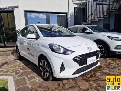 Hyundai i10 1.0 MPI AT Connectline Bianco usata Salerno