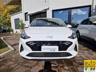 Hyundai i10 1.0 MPI AT Connectline Bianco usata Salerno