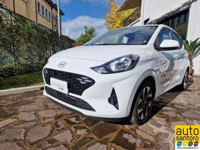 Hyundai i10 1.0 MPI AT Connectline Bianco usata Salerno