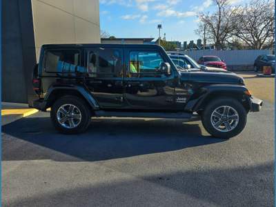 Jeep Wrangler Unlimited 2.2 Mjt II Sahara Nero usata Sassari