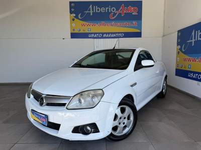 Opel Tigra TwinTop 1.3 CDTI Sport Bianco usata ADRANO