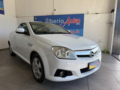 Opel Tigra TwinTop 1.3 CDTI Sport Bianco usata ADRANO