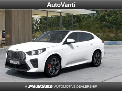 BMW iX2 xDrive 30 Msport Pro Bianco usata Granarolo dell'Emilia