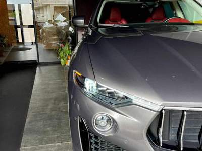 Maserati Levante Diesel 275 CV GRANSPORT Tetto KmCertif Grigio usata Castel San Giorgio