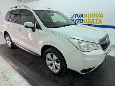 Subaru Forester 2.0d Comfort Bianco usata Pescara