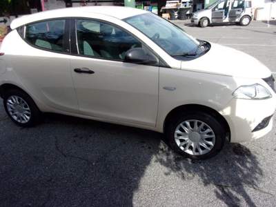 Lancia Ypsilon 0.9 TwinAir 5 porte Metano Ecochic Gold Beige usata Roma