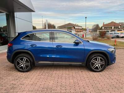 Mercedes-Benz GLA Automatic Progressive Line Advanced Mild Hybrid Blu/Azzurro usata Magenta