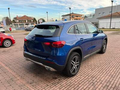 Mercedes-Benz GLA Automatic Progressive Line Advanced Mild Hybrid Blu/Azzurro usata Magenta