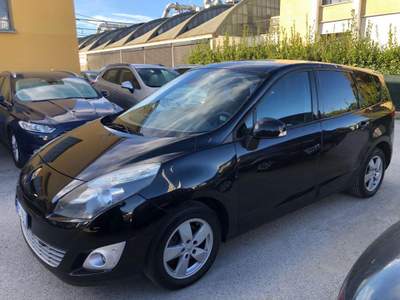 Renault Scénic 1.5 dCi 110CV 7 POSTI Nero usata San Lazzaro di Savena