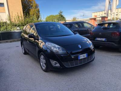 Renault Scénic 1.5 dCi 110CV 7 POSTI Nero usata San Lazzaro di Savena