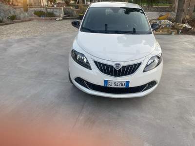 Lancia Ypsilon lancia ypsilon 1.0 firefly Bianco usata Campagna