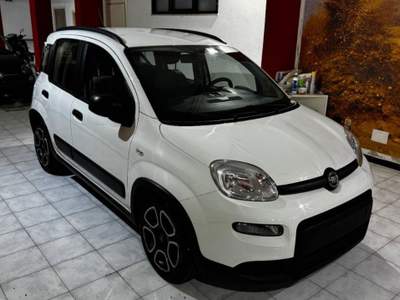 Fiat Panda 1.0 firefly hybrid City Life s&s 70cv 5p.ti Bianco usata Sassari