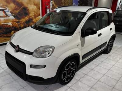 Fiat Panda 1.0 firefly hybrid City Life s&s 70cv 5p.ti Bianco usata Sassari