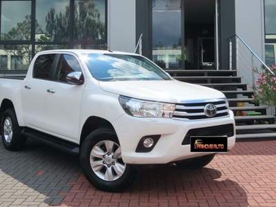 Toyota Hilux 2.4 D-4D 4WD 4 porte Double Cab Bianco usata Castelnuovo Rangone