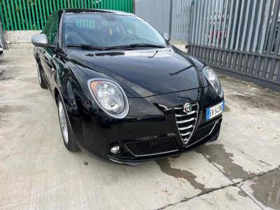 Alfa Romeo MiTo 1.3 JTDm 85 CV S&S Distinctive Nero usata Giugliano in Campania