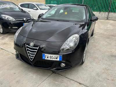 Alfa Romeo Giulietta 1.6 JTDm-2 105 CV Progression Nero usata Giugliano in Campania
