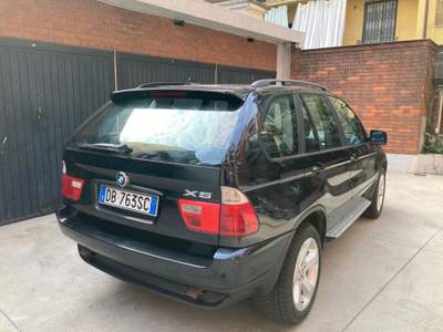 BMW X5 3.0i automatica pelle full optional Nero usata Torino