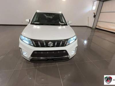 Suzuki Vitara 1.5 140V Hybrid A/T 4WD AG Starv. Bianco usata Albano Laziale